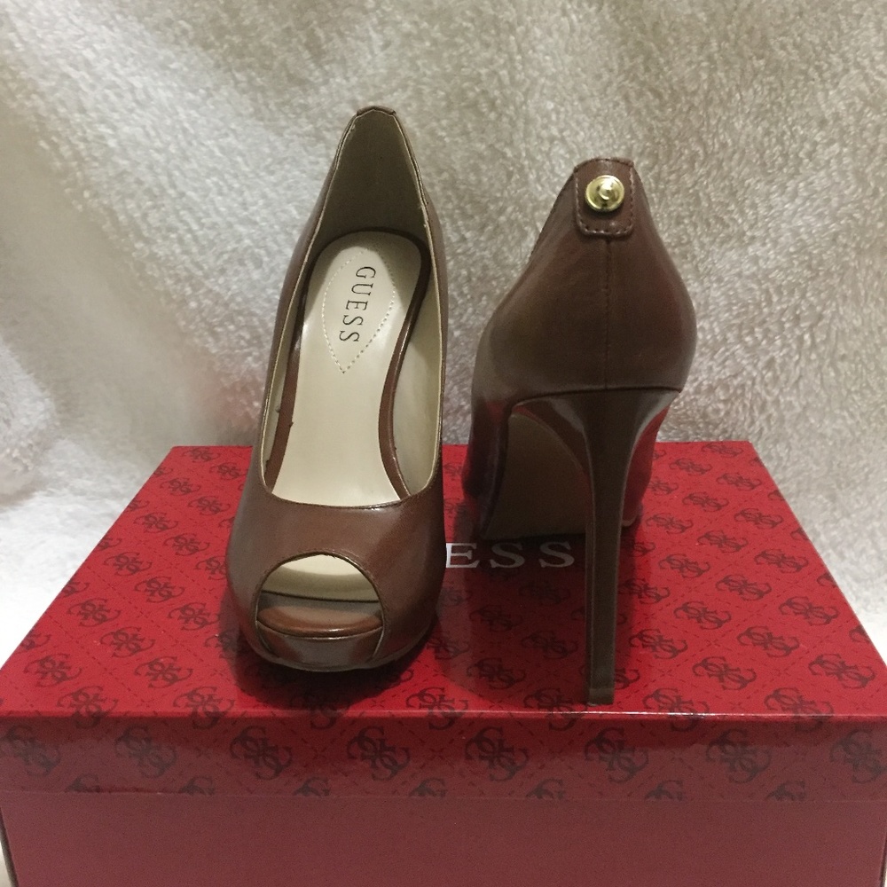 Shoes - Picture 2 of 3